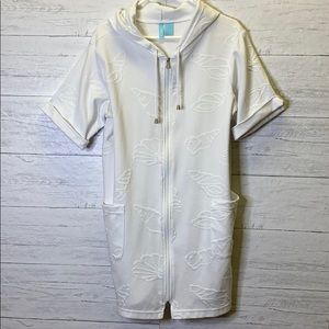 KIM ROGERS: swim cover up